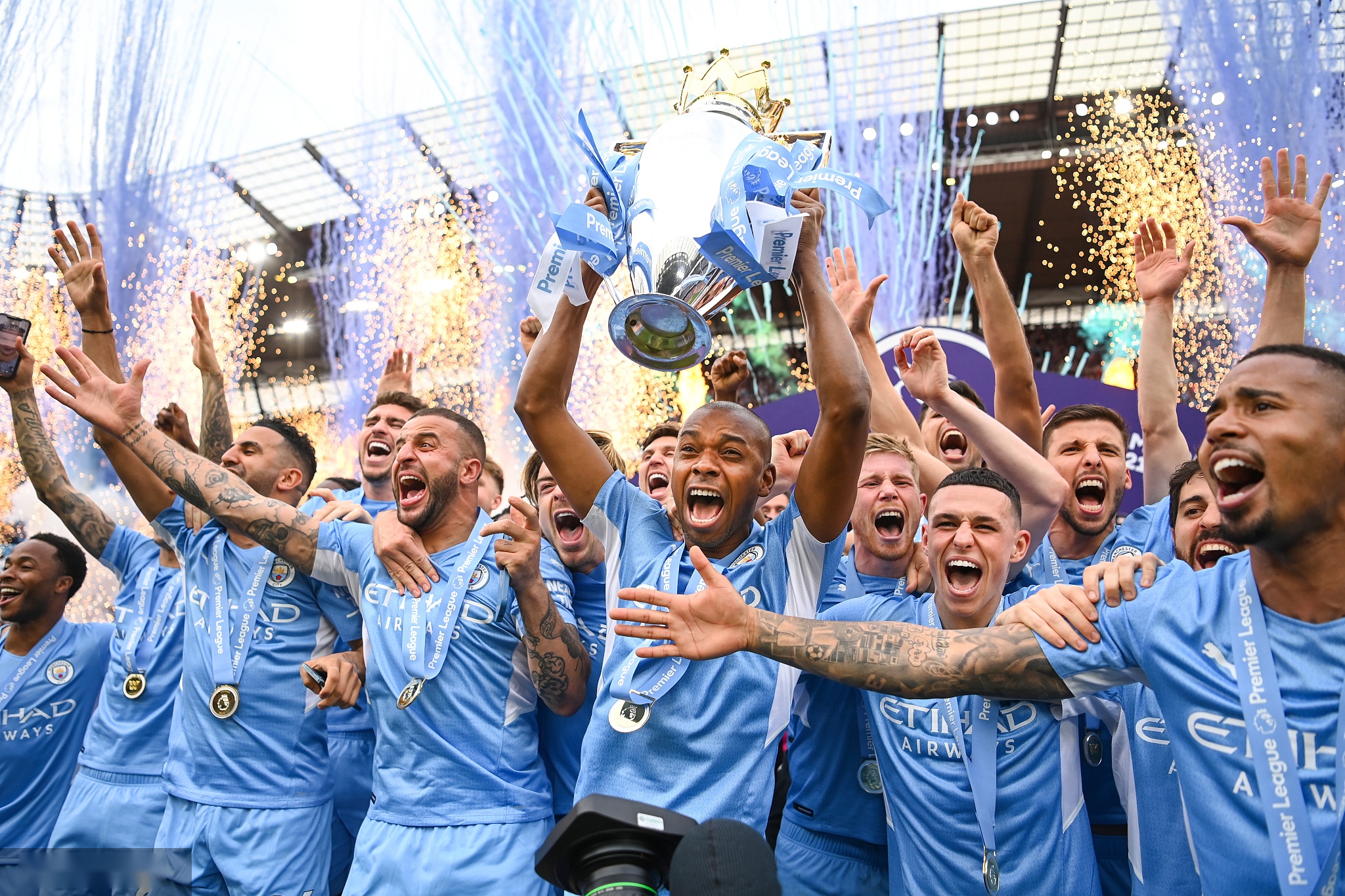 中国迈向高 中国迈向高